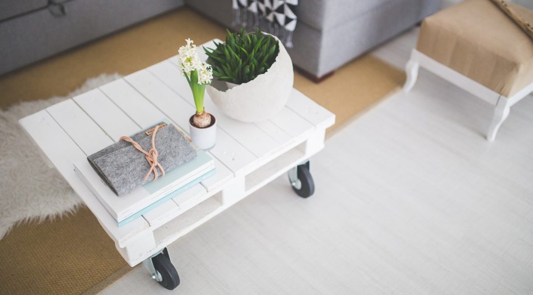 Comment fixer un pied de table ?